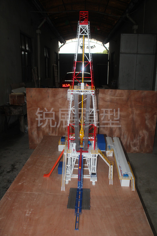 Shale-gas automated pad drilling rig mockup